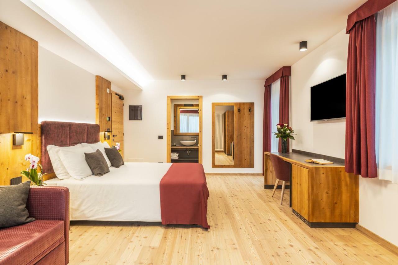 Ai Spiazzi Hotell Mezzocorona Exteriör bild