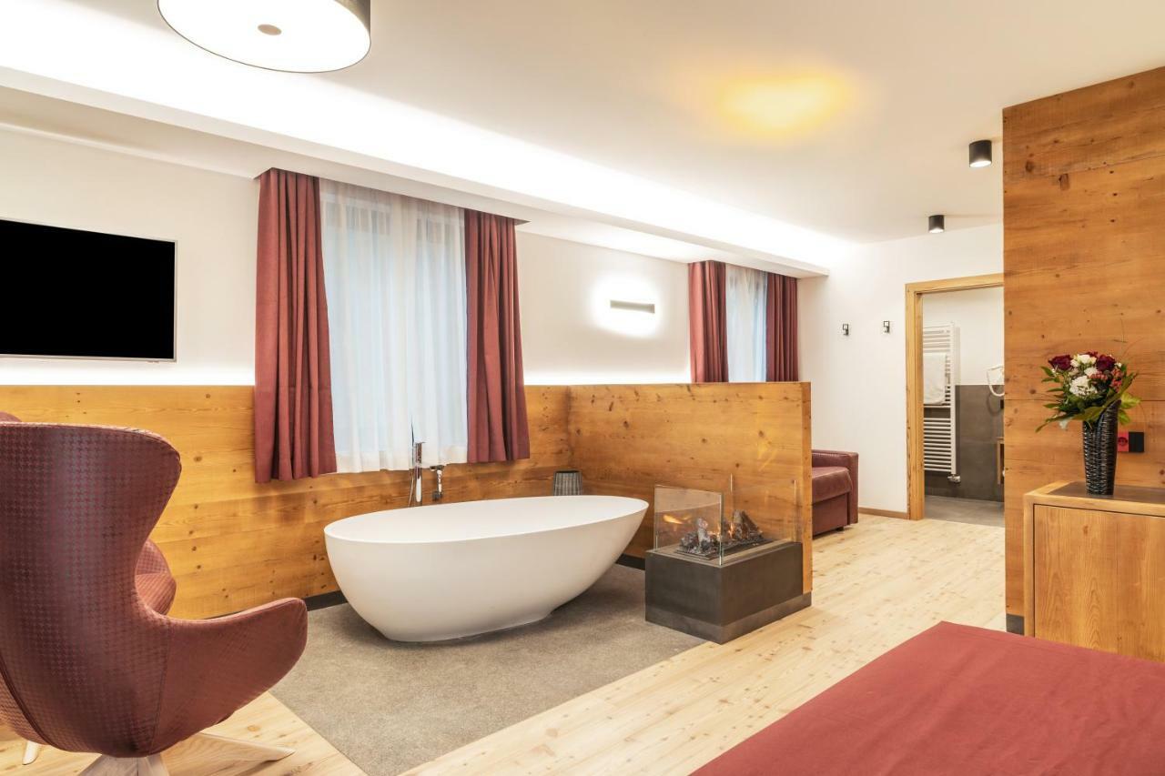 Ai Spiazzi Hotell Mezzocorona Exteriör bild