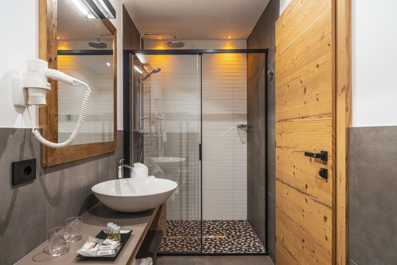 Ai Spiazzi Hotell Mezzocorona Exteriör bild
